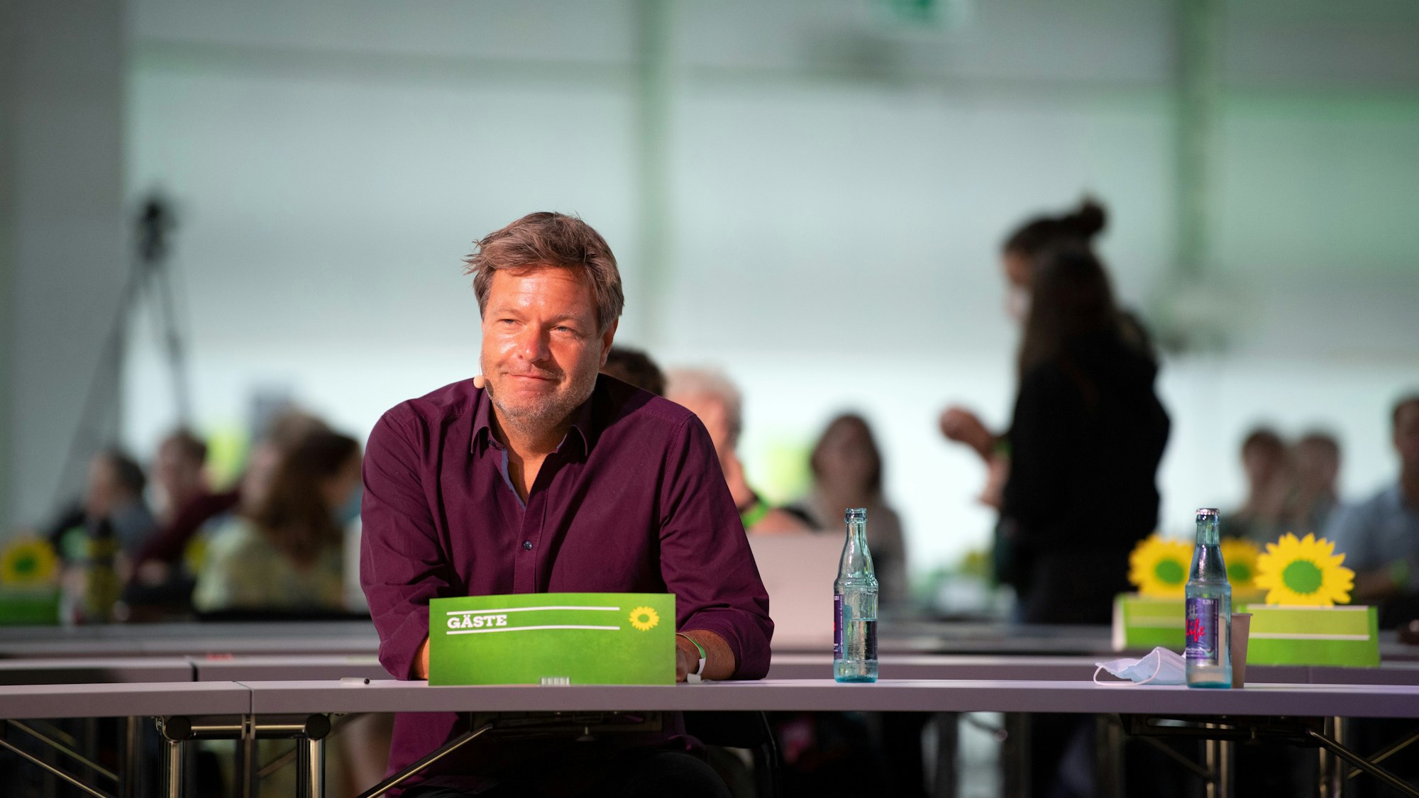 Robert Habeck, hier bei einem Parteitag der Grünen in Nordrhein-Westfalen, will die Schuldenbremse für neues Wachstum lockern.