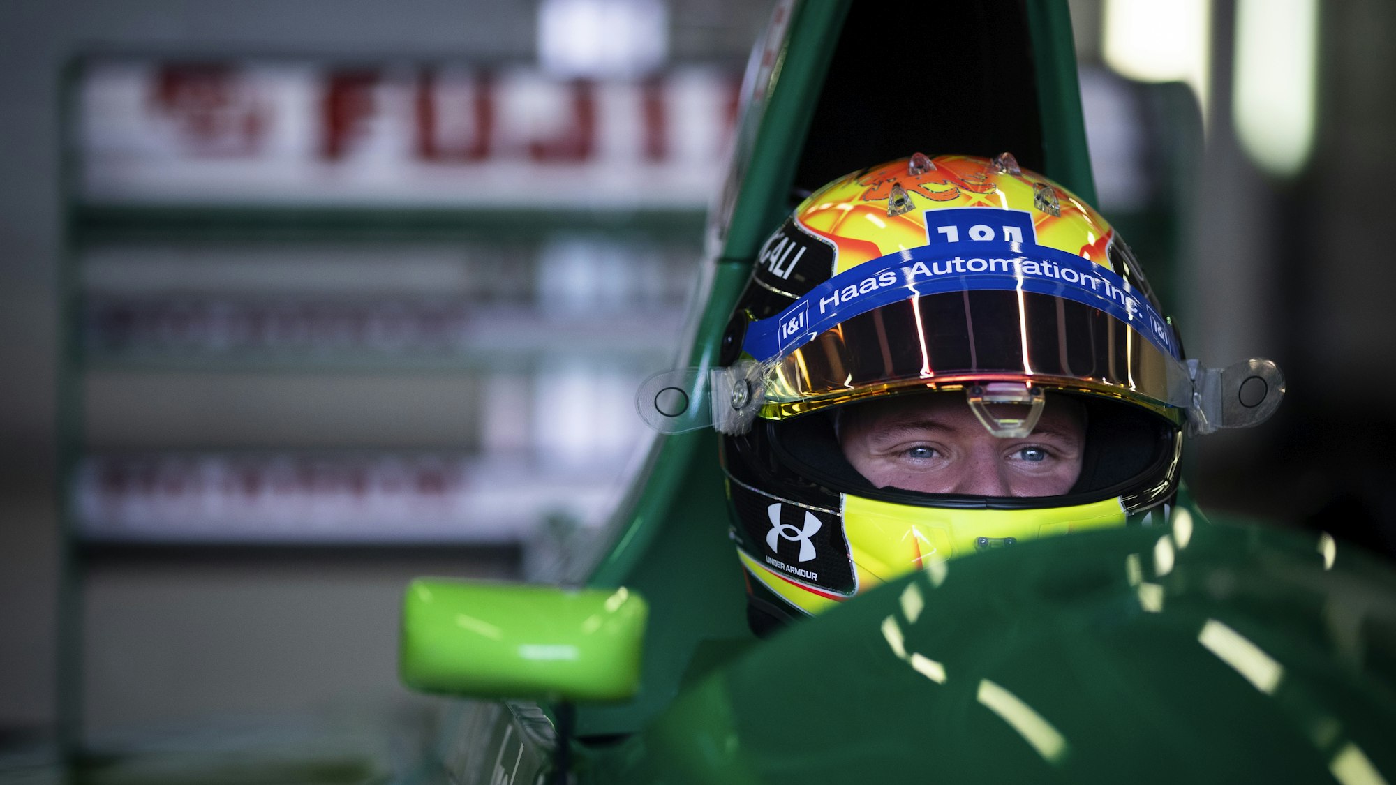 Mick Schumacher fährt in einem Jordan 191.