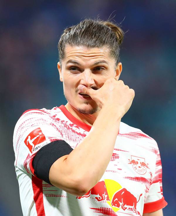 Marcel Sabitzer von RB Leipzig schaut nachdenklich beim Spiel gegen Stuttgart.