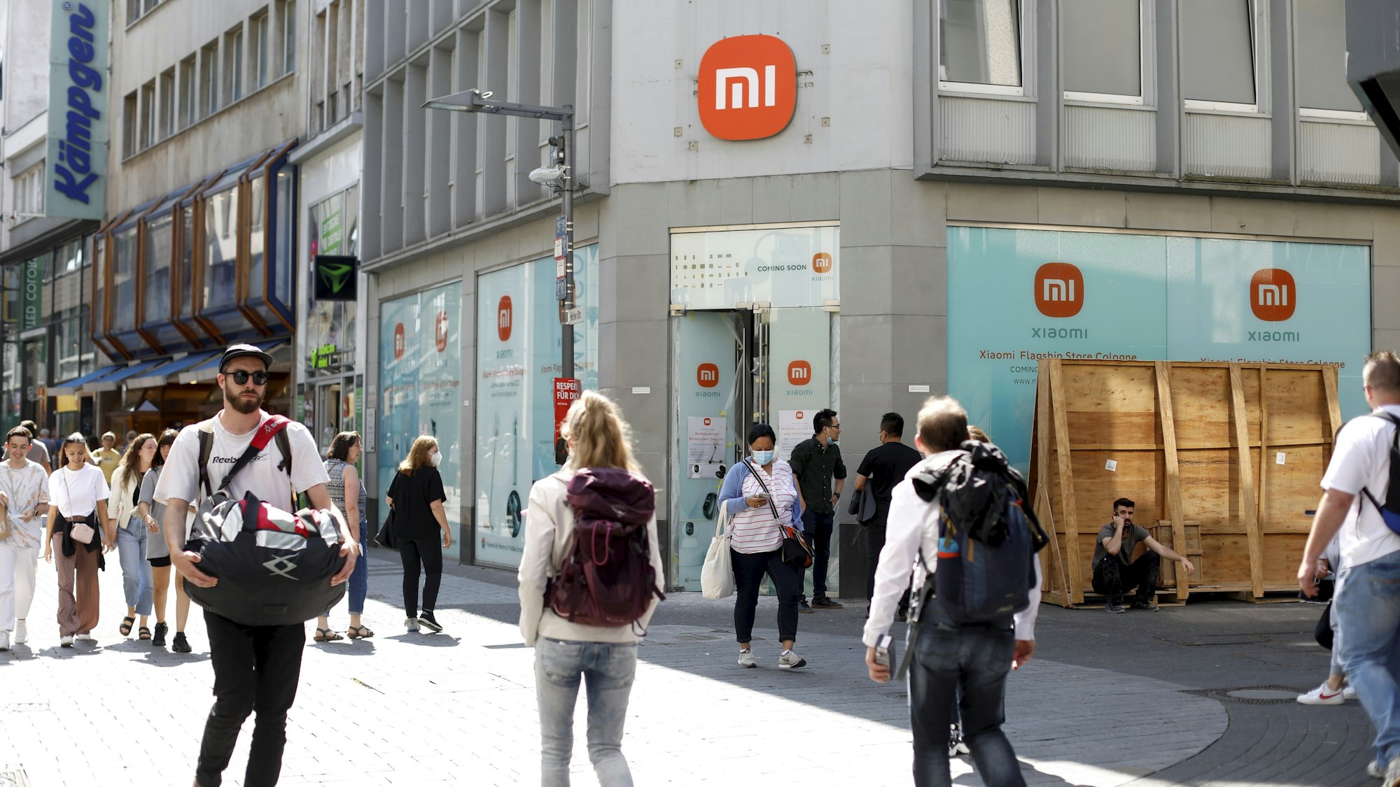 Das Flagschiff des chinesischer Elektronik-Hersteller XIAOMI auf der Hohe Straße.