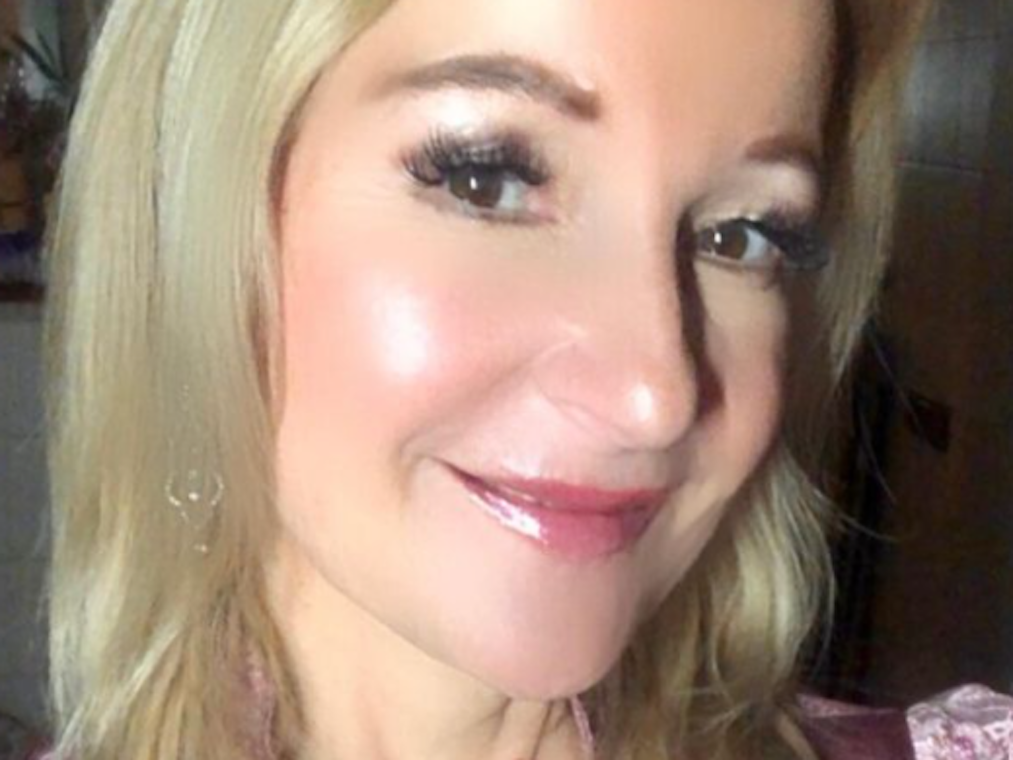 Barbara Osthoff auf ihrem Instagam-Post vom 19.Dezember 2020. Der Fake-Account „elyjahwoop_private“ (inzwischen gesperrt), schrieb Barbara Osthoff auf Instagram an und startete die Betrüger-Falle.