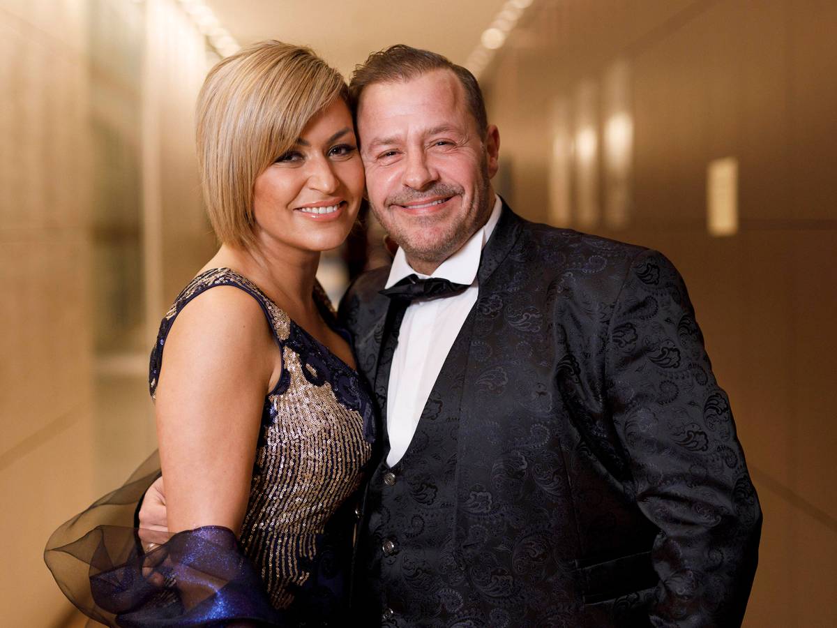Willi Herren mit Ehefrau Jasmin Jennewein bei der 13. Dorint Charity Sports Night 2019 im Dorint Hotel an der Messe in Deutz. Köln, 08.12.2019