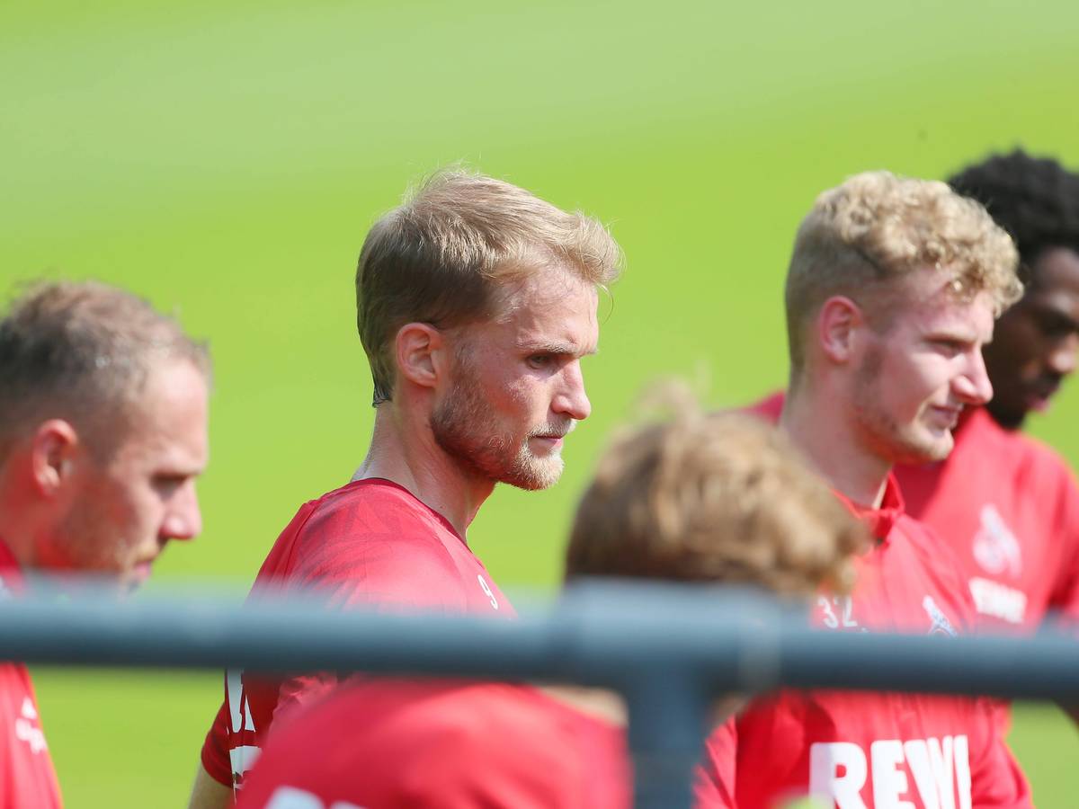 Sebastian Andersson während des Trainings des 1. FC Köln.