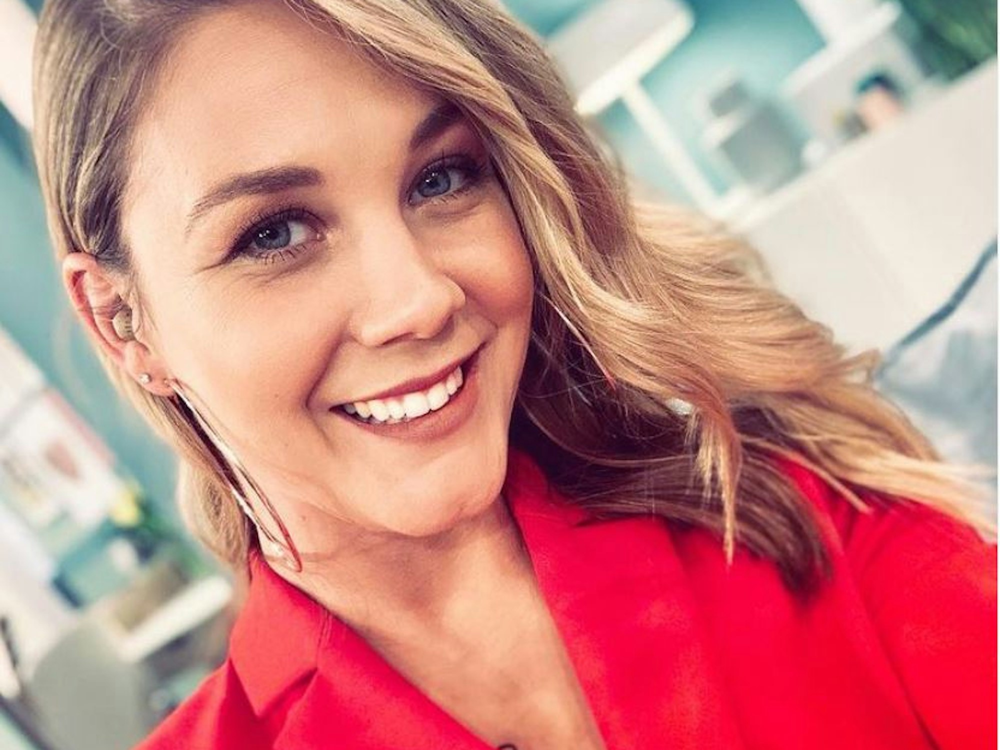 Alina Merkau vom Sat1.Frühstücksfernsehen. Das Selfie hat sie am 25. April 2019 auf ihrem Instagram-Account gepostet. Screenshot gemacht am 31.8.2021.