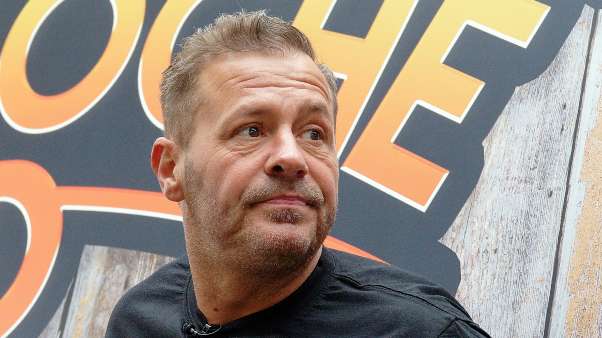 Schauspieler und Reality-Star Willi Herren bei der Eröffnung von "Willi Herren's Rievkooche Bud".