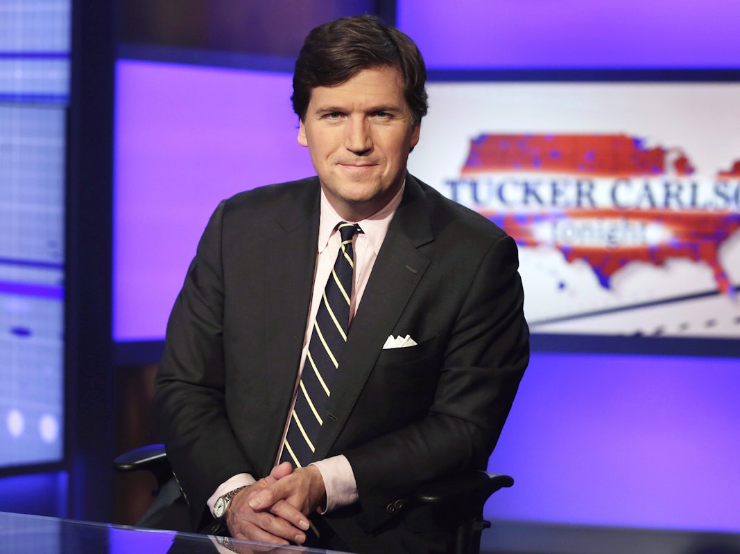 Der US-Moderator Tucker Carlson sorgt regelmäßig für Skandale. Diesmal war es eine Biden-Wutrede, die Experten entsetzte.