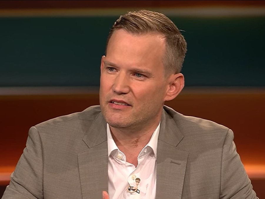 Virologe Hendrik Streeck zeigte sich am Dienstagabend bei „Markus Lanz“ wenig überzeugt von der 2G-Regel.