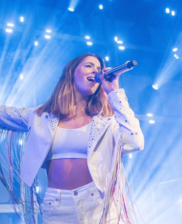 Vanessa Mai, Sängerin, tritt im Gruenspan im Rahmen ihrer Teaser Show-Tour für ihr neues Album "Für immer" auf. Mai tritt in der von St. Raab erfundenen ESC-Ersatzshow «Free European Song Contest» an.
