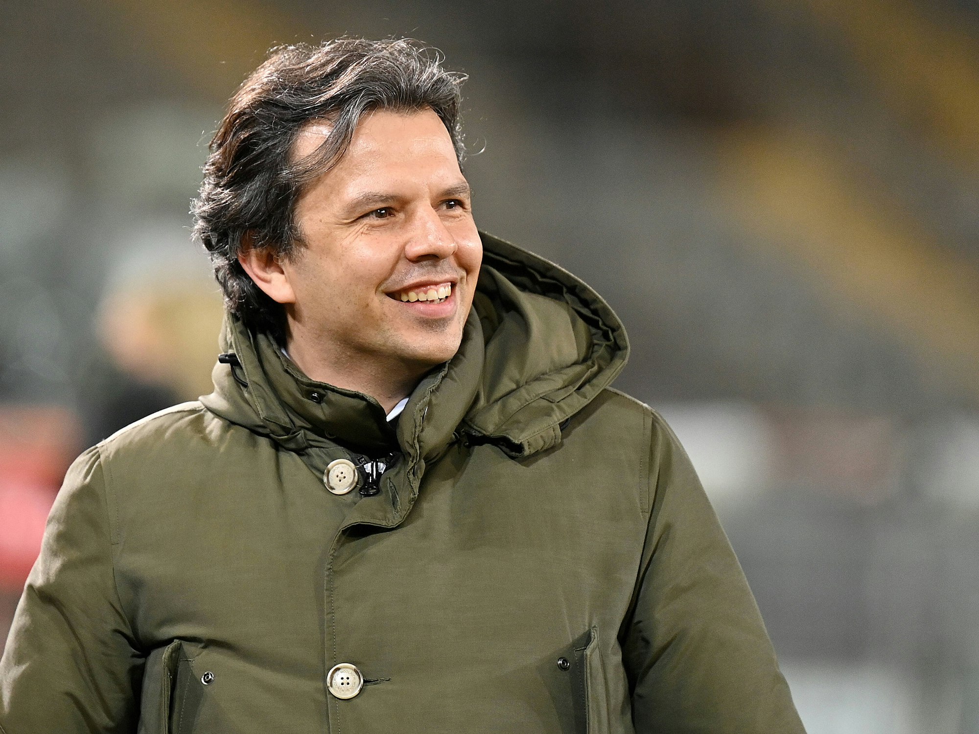 Manager Samir Arabi in der Bielefelder Schüco Arena.