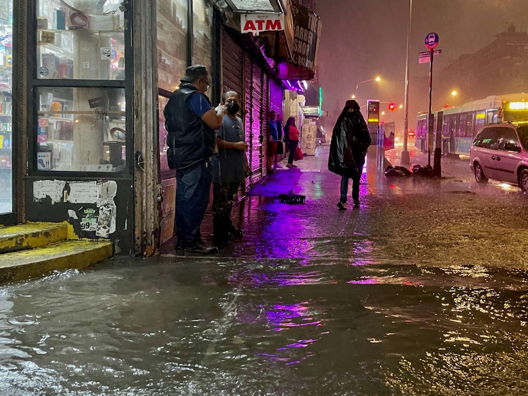 Ausläufer des Hurrikans „Ida“ trafen New York mit voller Wucht. Die Straßen sind überflutet.