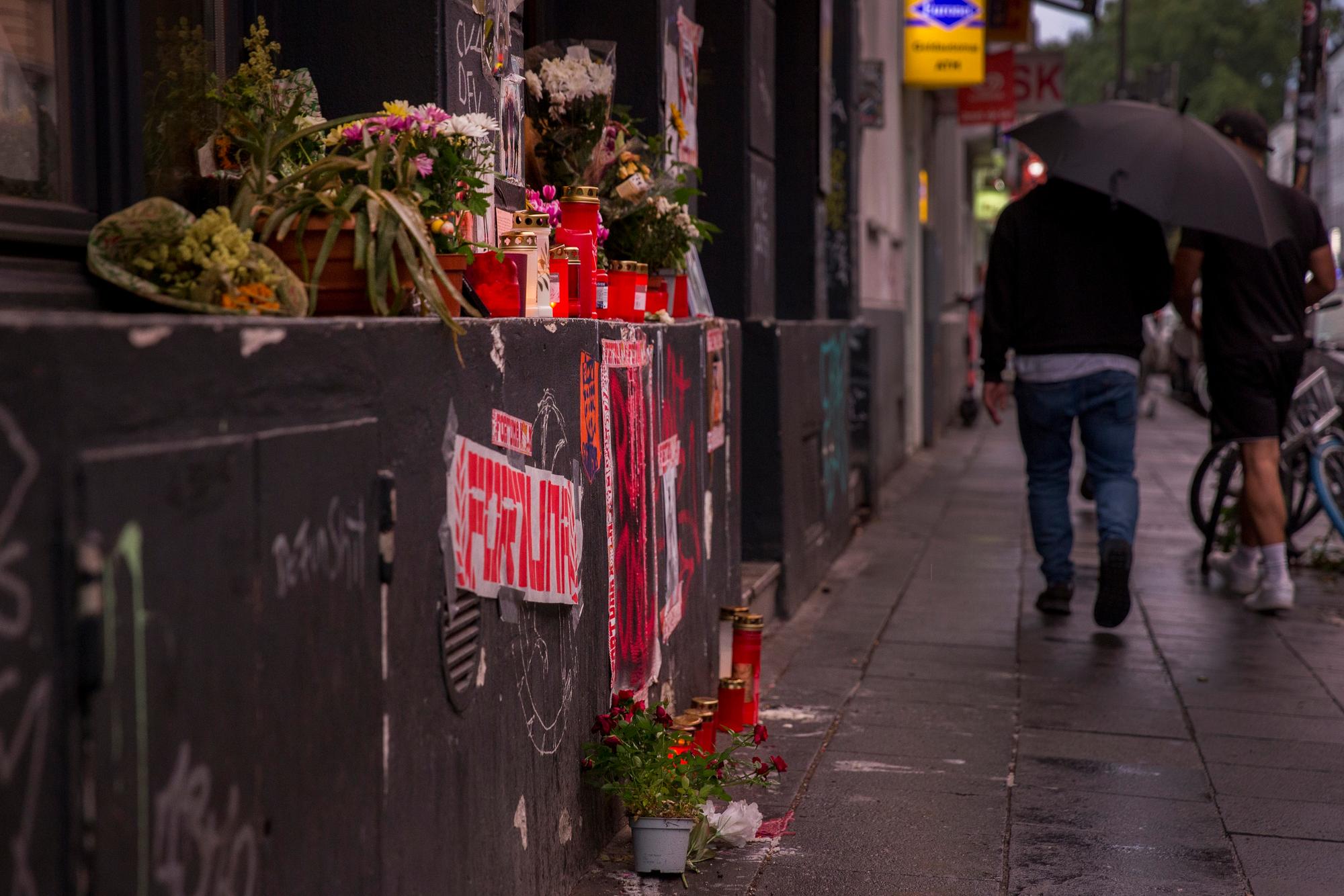 Gedenkstätte für getöteten Joel auf der Zülpicher Straße in Köln.