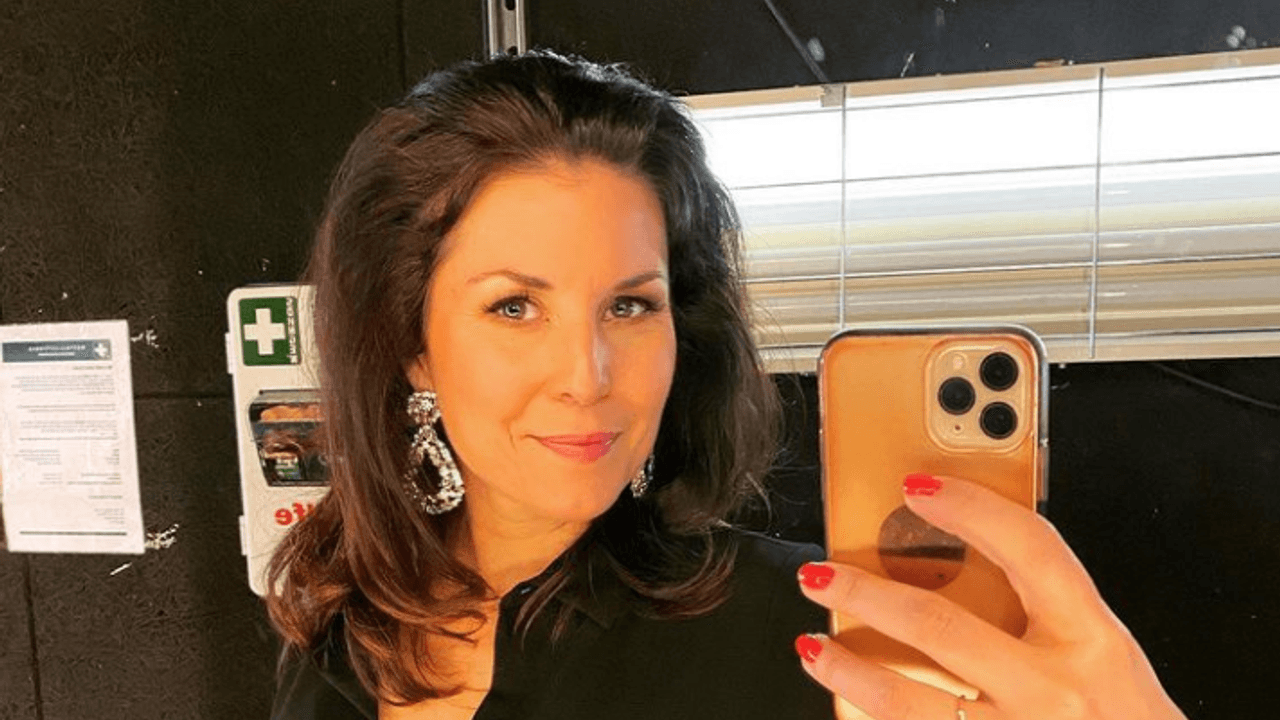 Sat.1-Frühstücksfernsehen-Moderatorin Vanessa Blumhagen, hier auf einem Selfie vom 7. Juni 2021, zeigt auf Instagram ihre Bauch-Narbe.