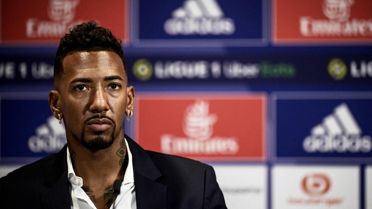 Jérome Boateng bei seiner offiziellen Vorstellung bei Olympique Lyon