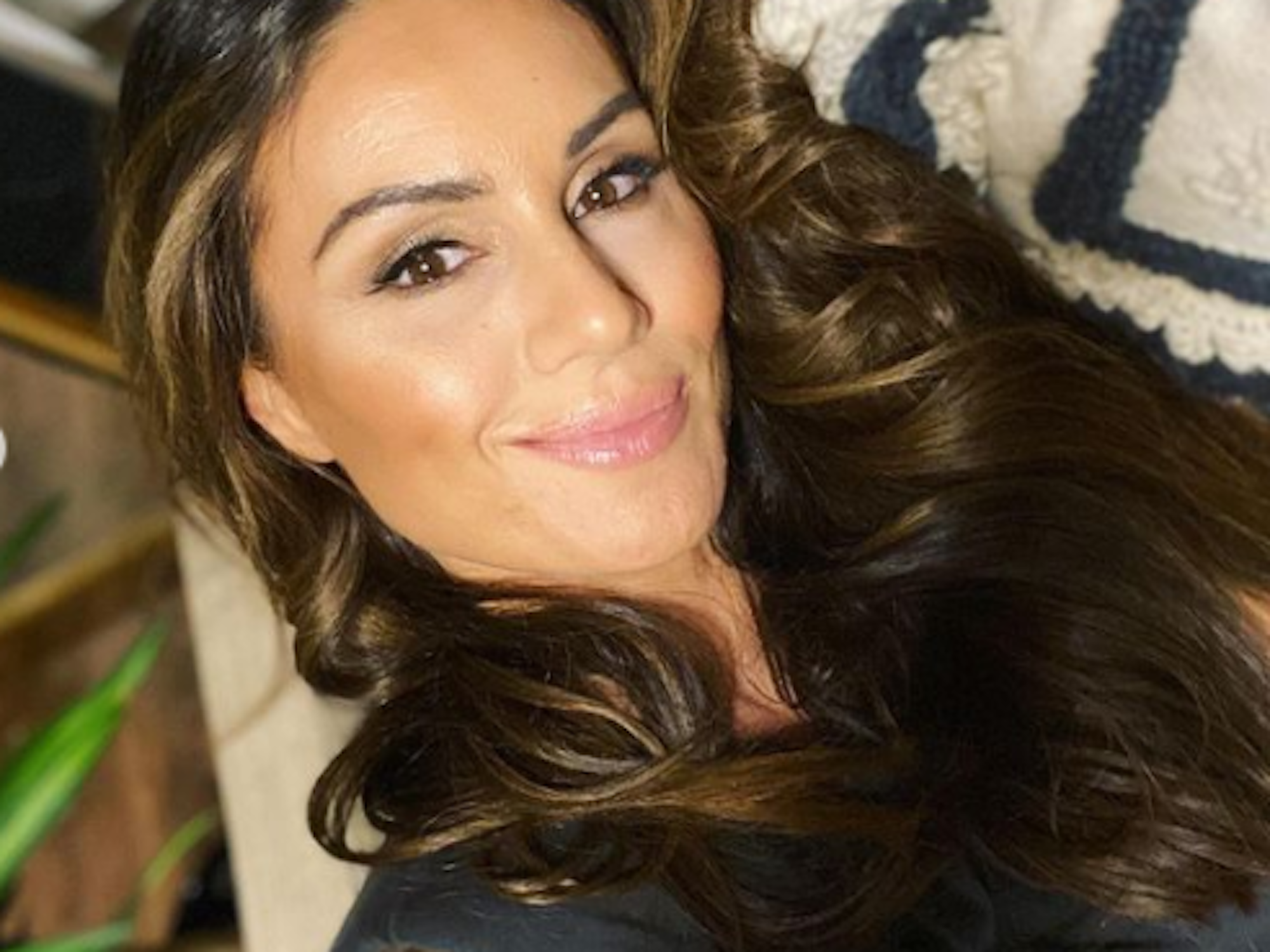 Nazan Eckes, hier auf einem Instagram-Selfie im Dezember 2020, zeigt sich auf Instagram in einem Blazer – unter dem sie nichts weiter trägt.