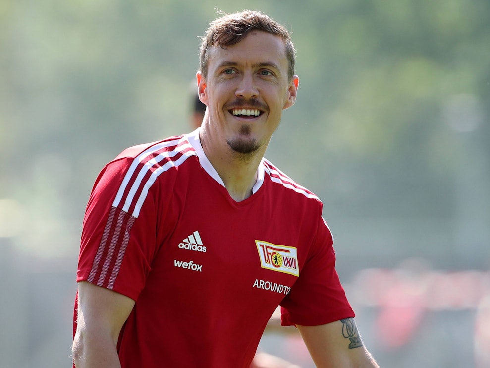 Max Kruse lachend beim Training von Union Berlin.