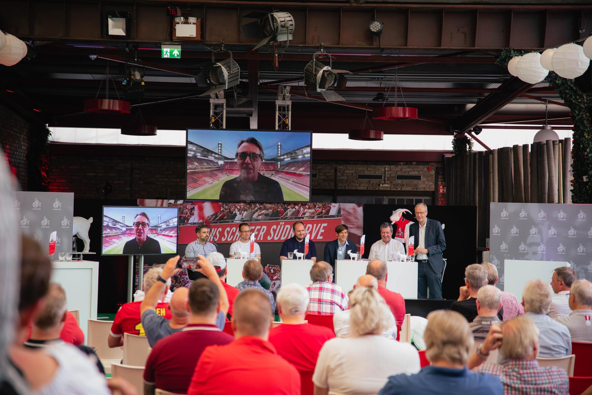 Investoren beim 1. FC Köln? Darüber wurde beim Mitgliederstammtisch in der Halle Tor 2 diskutiert.
