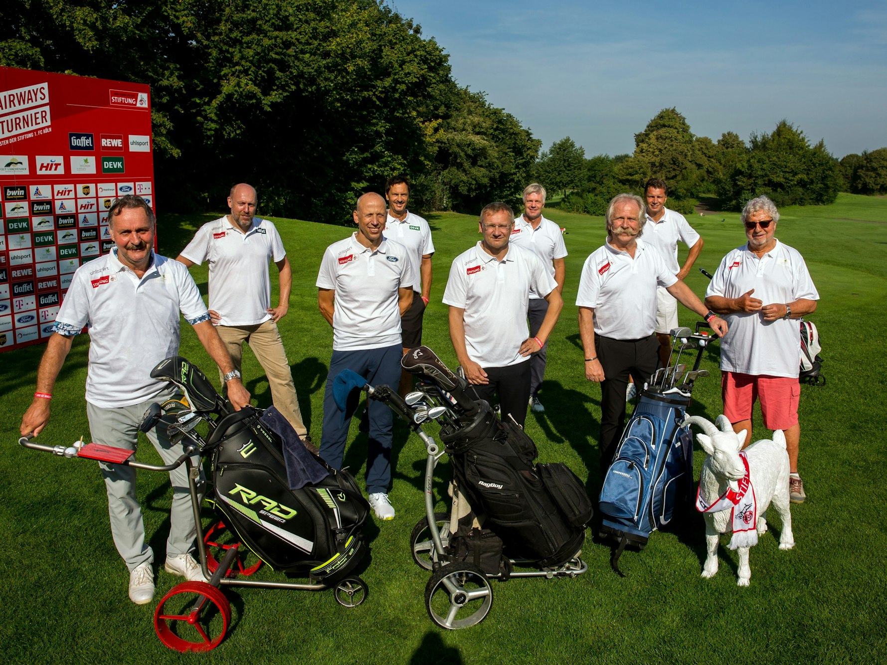 FC-Fairways Golfturnier für den guten Zweck auf Gut Lärchenhof mit vielen Prominenten.