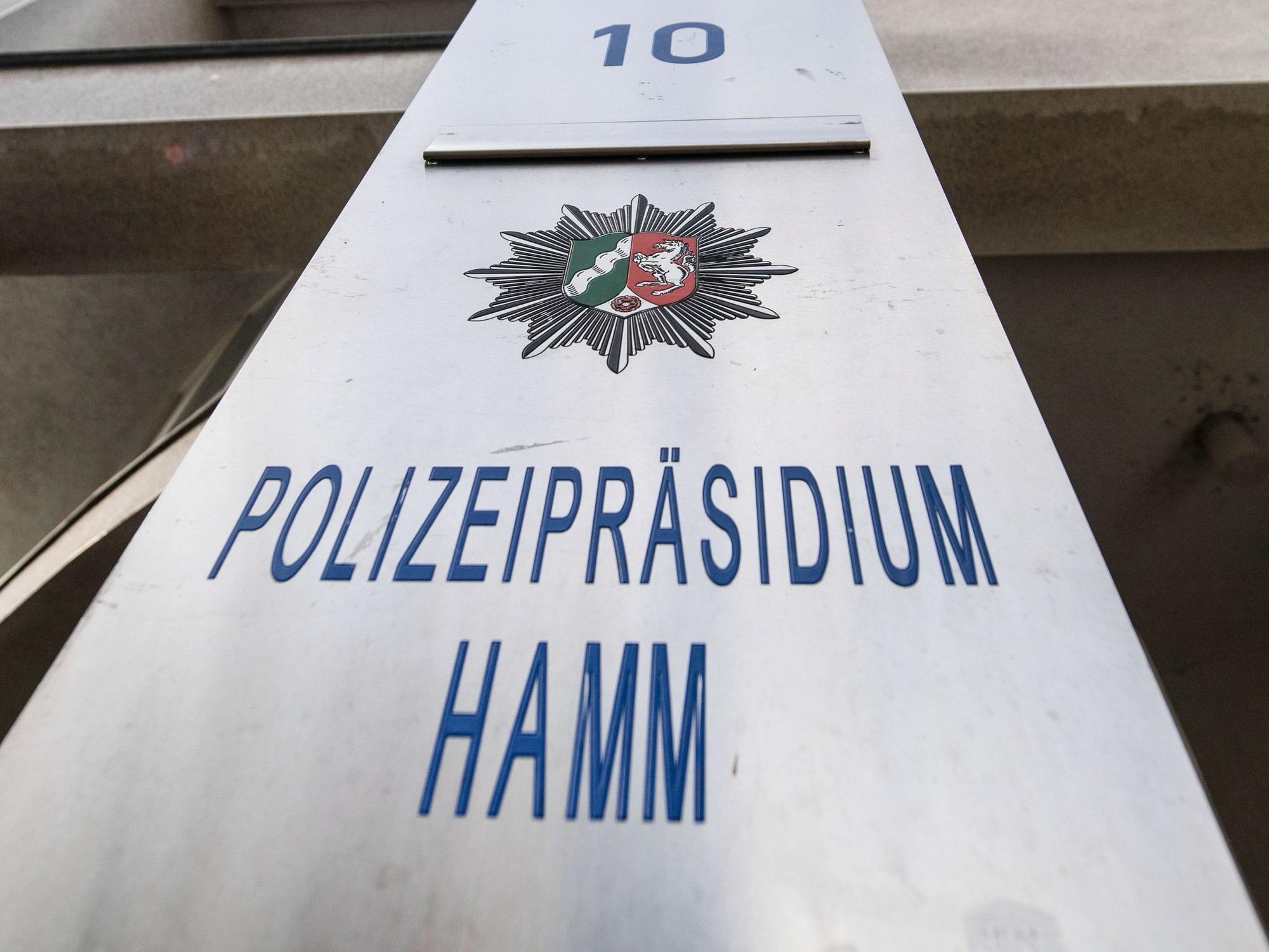 Das Schild des Polizeipräsidiums Hamm.