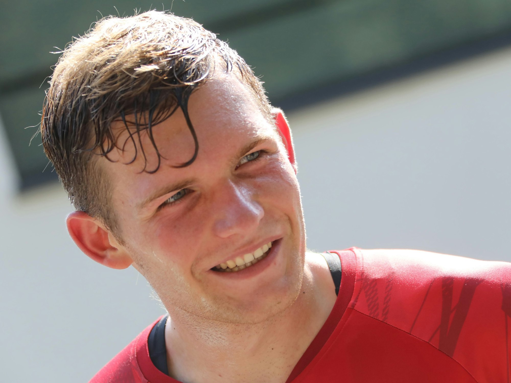 Training am Geißbockheim: Luca Kilian spricht.