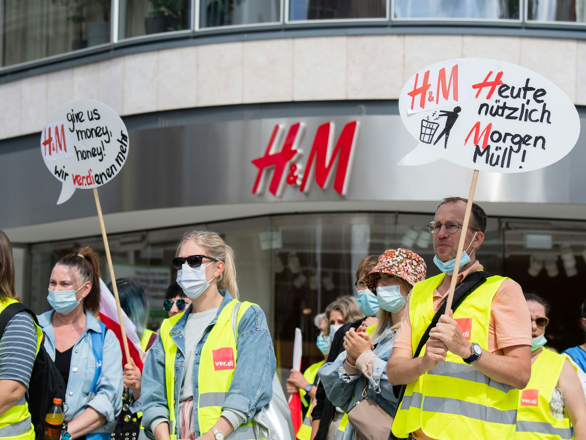Erneut soll im Einzelhandel in NRW die Arbeit niedergelegt werden (hier ein Foto vom 23. Juli 2021 in Hannover).