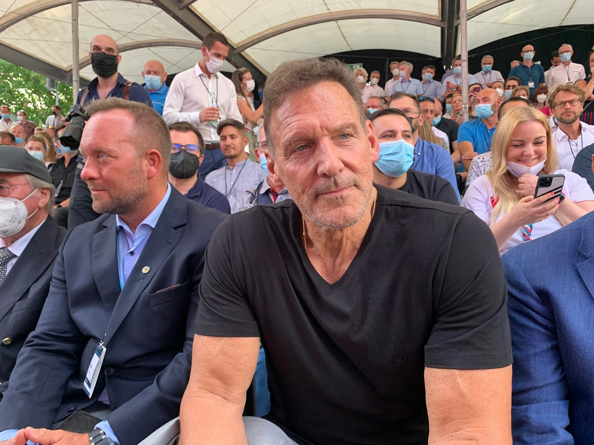 Ralf Möller im Publikum bei der Rede von Arnold Schwarzenegger auf der Messe Digital X in Köln.