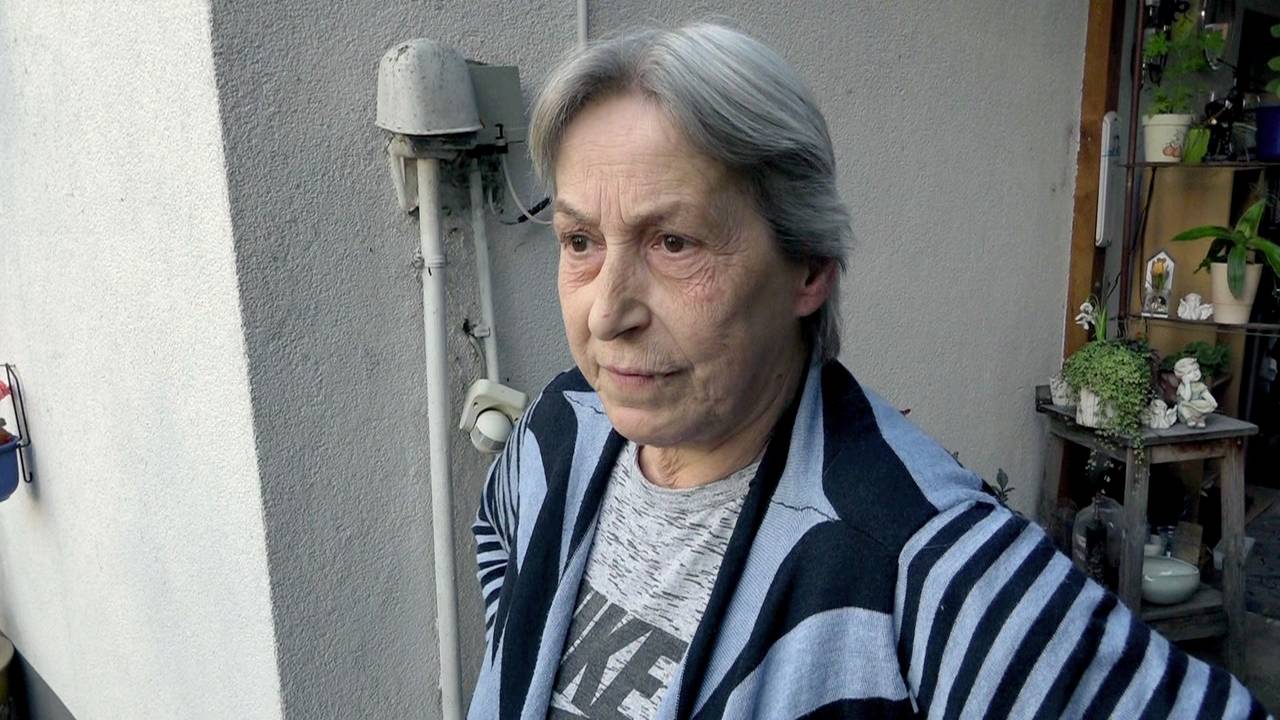 artz und herzlich: Große Not bei Dagmar: Seit fast einem Jahr wartet sie auf ihren Rentenbescheid - bisher vergebens.