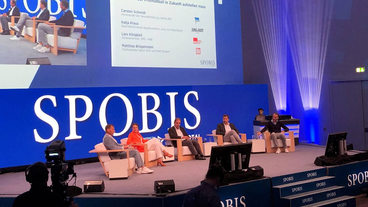 Diskussionsrunde auf der Sportmesse Spobis