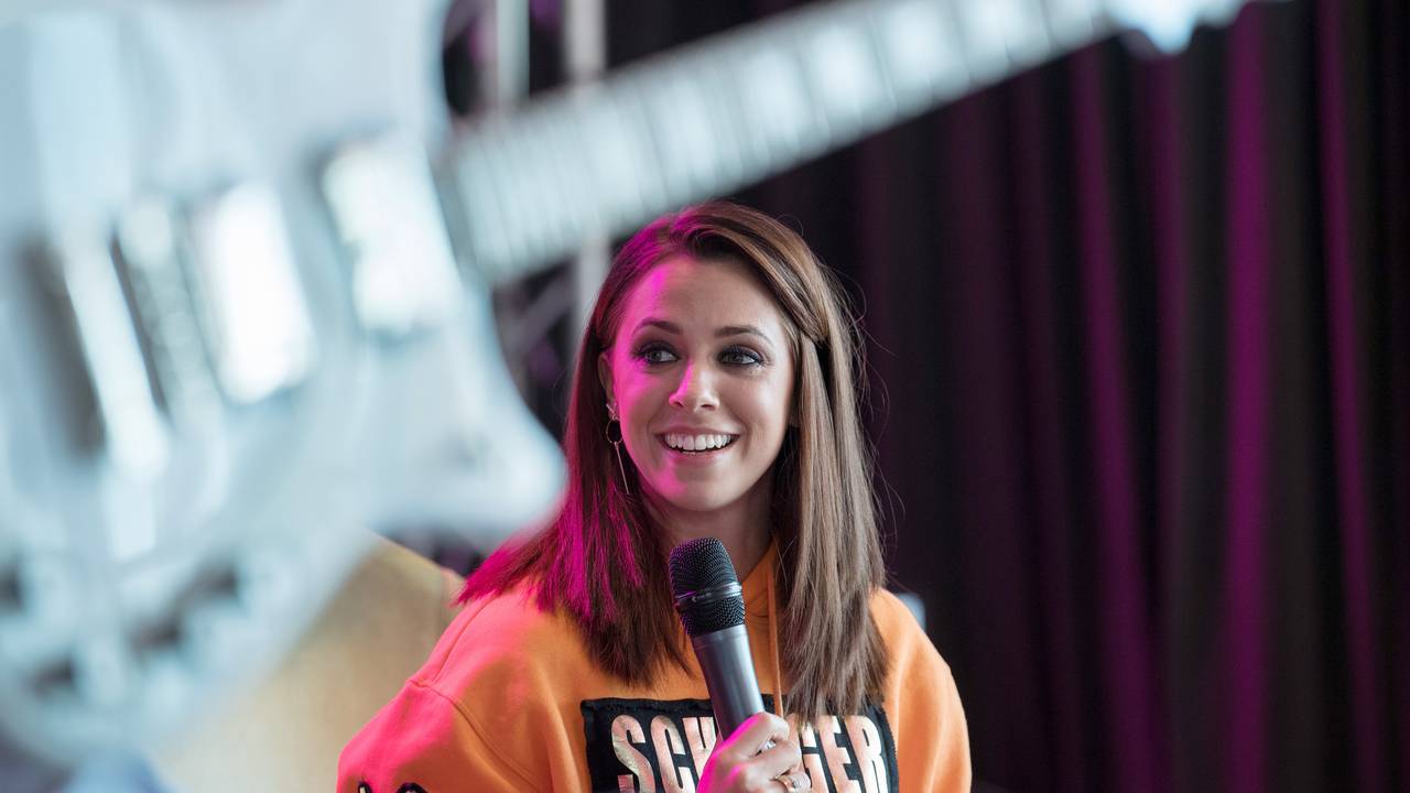 03 May 2018, Germany, Berlin: Singer Vanessa Mai speaking during a press conference.