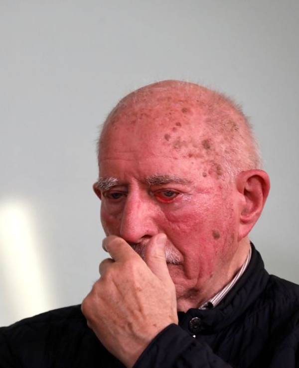 Werner Hansch bricht bei Loss mer Schwade in Tränen aus.