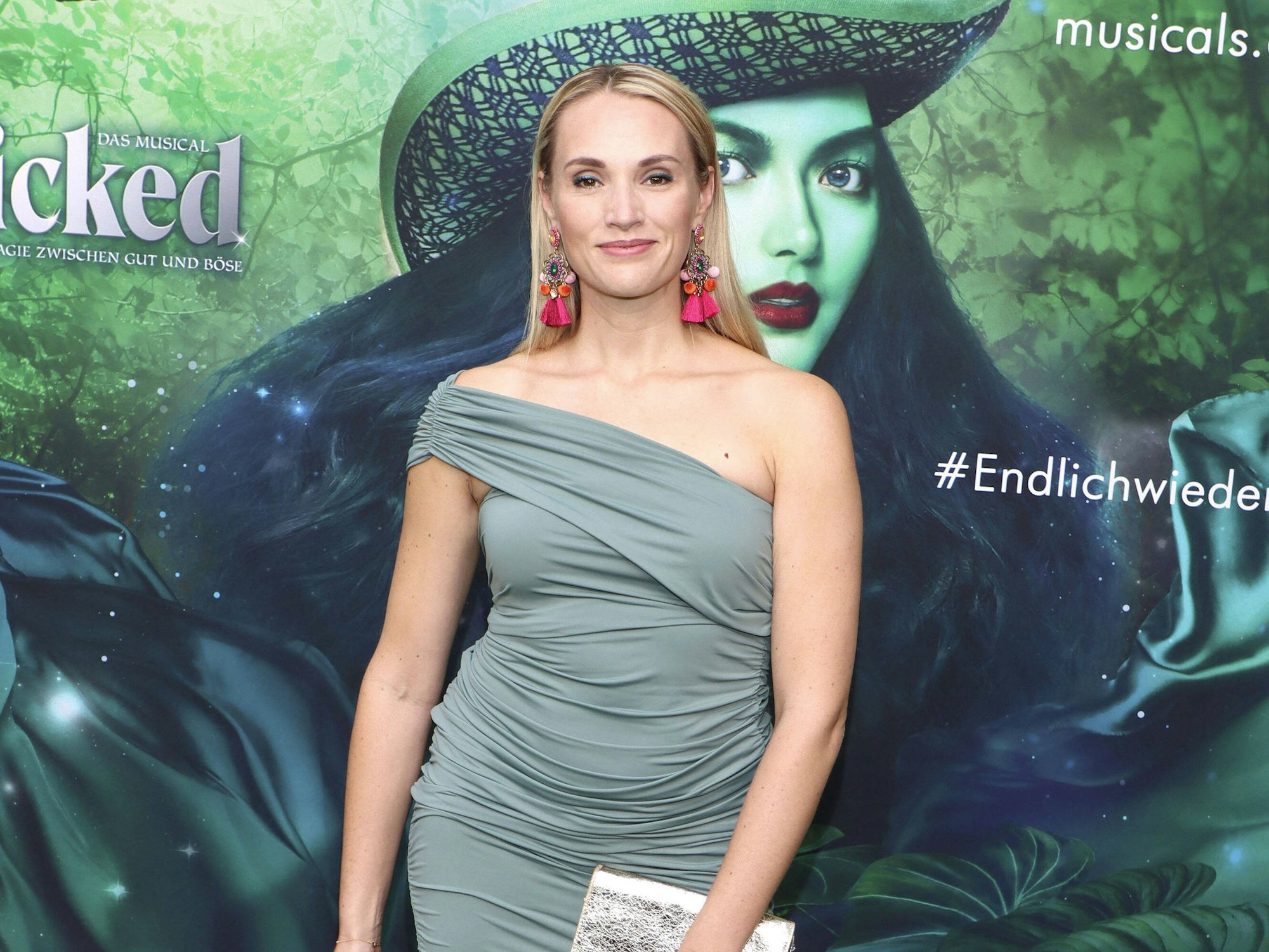 Anna Hofbauer bei der Premiere von Wicked - Das Musical im Stage Theater Neue Flora. Hamburg, 05.09.2021 *** Anna Hofbauer at the premiere of Wicked The Musical at Stage Theater Neue Flora Hamburg, 05 09 2021 Foto:xgbrcix/xFuturexImage