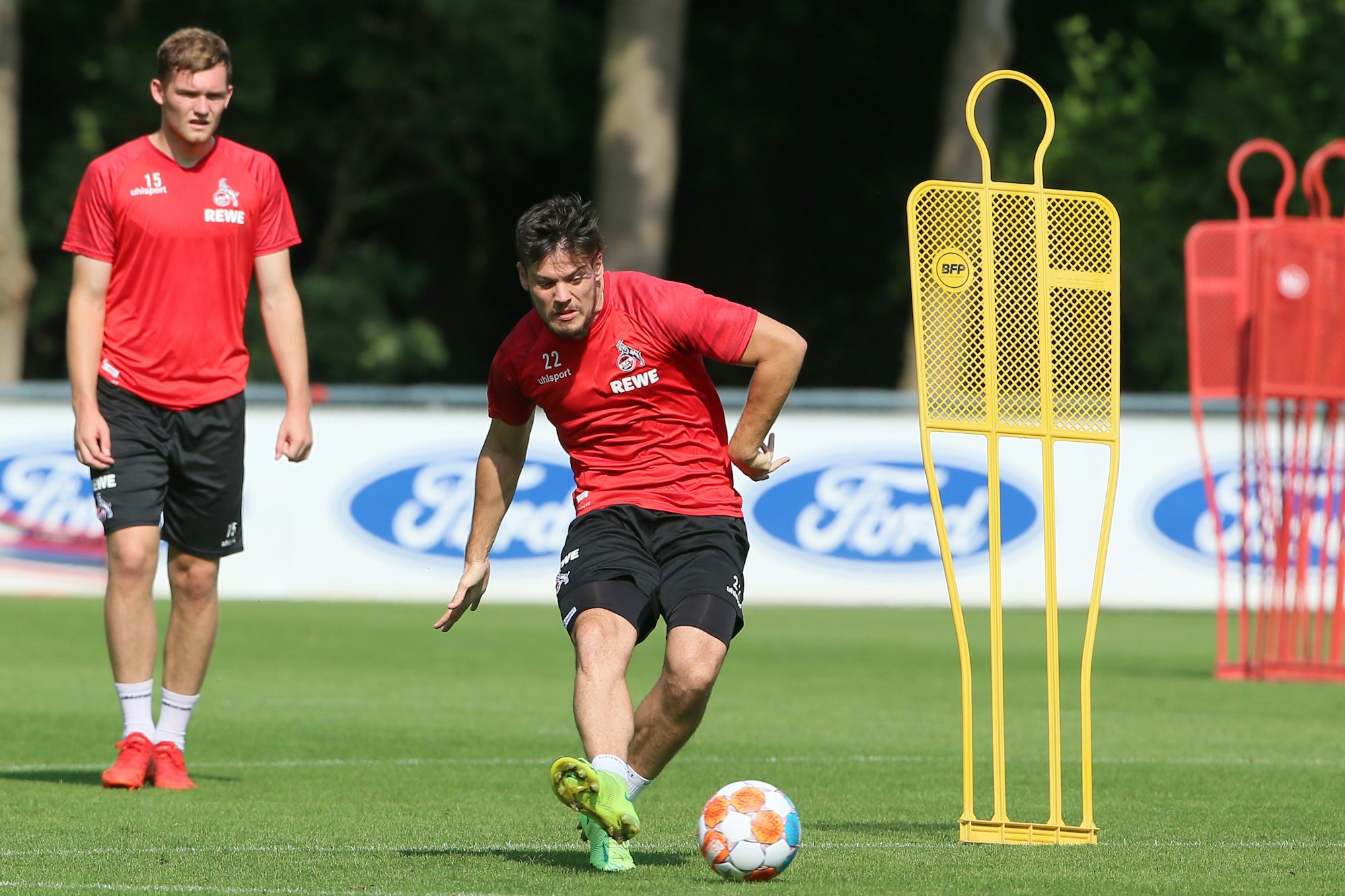 Jorge Mere und Luca Kilian im Training des 1. FC Köln
