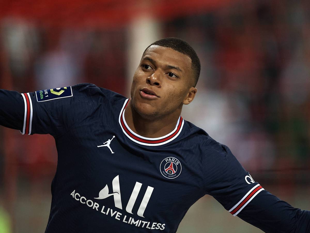 Paris-Star Kylian Mbappé jubelt über seinen zweiten Treffer gegen Reims