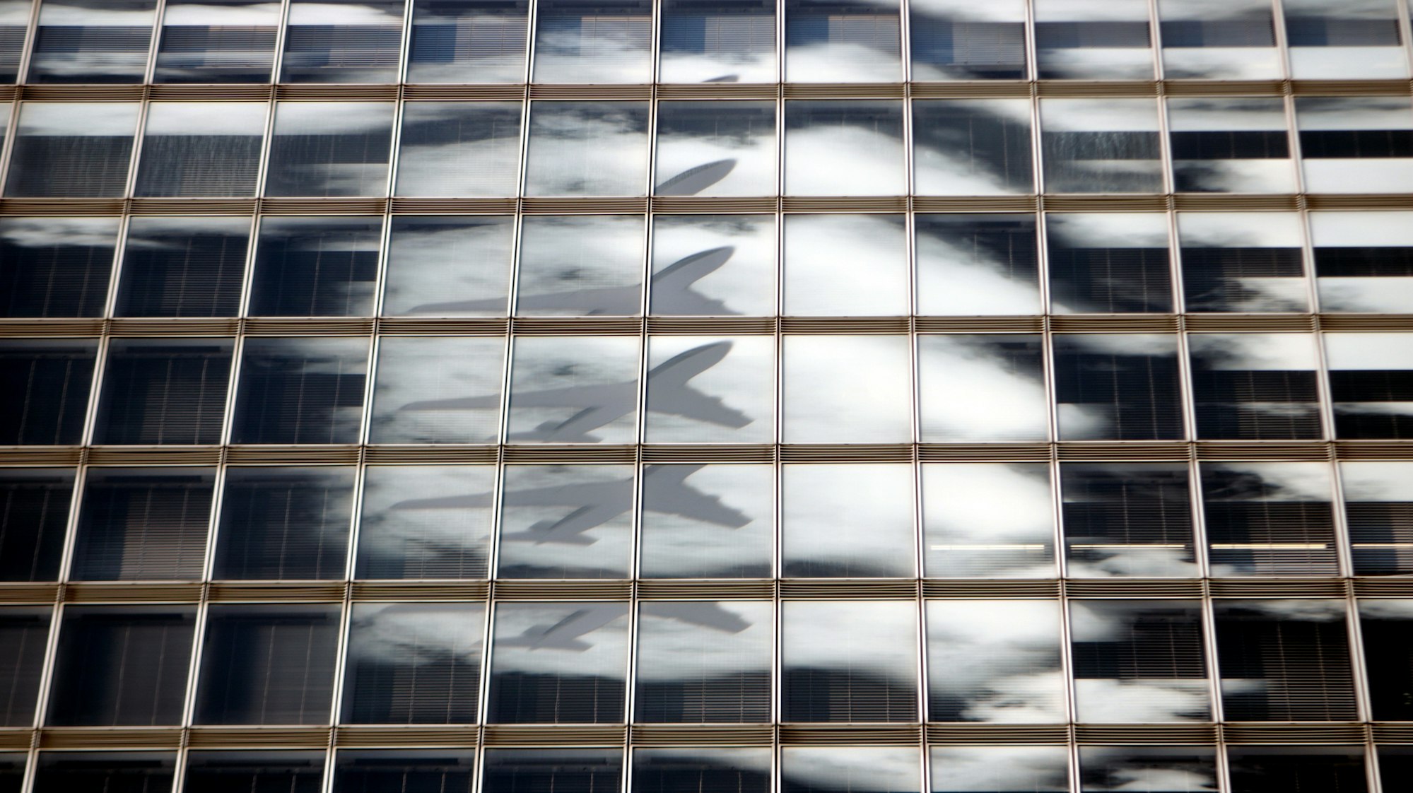 Ansicht des Kölnturms am Mediapark.