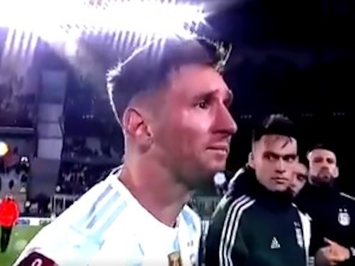 Lionel Messi weint nach seinem Tor-Rekord.