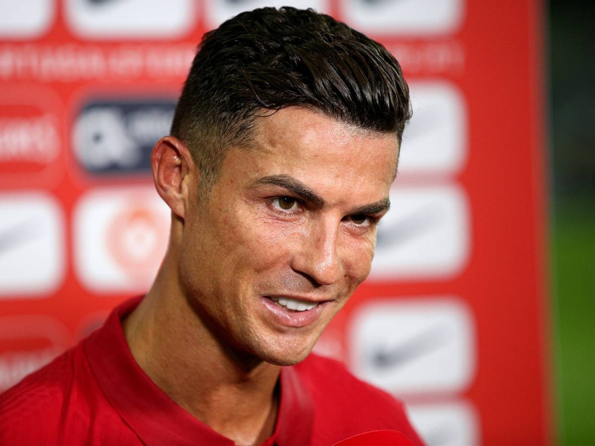 Cristiano Ronaldo beim Interview nach dem Länderspiel gegen Irland.