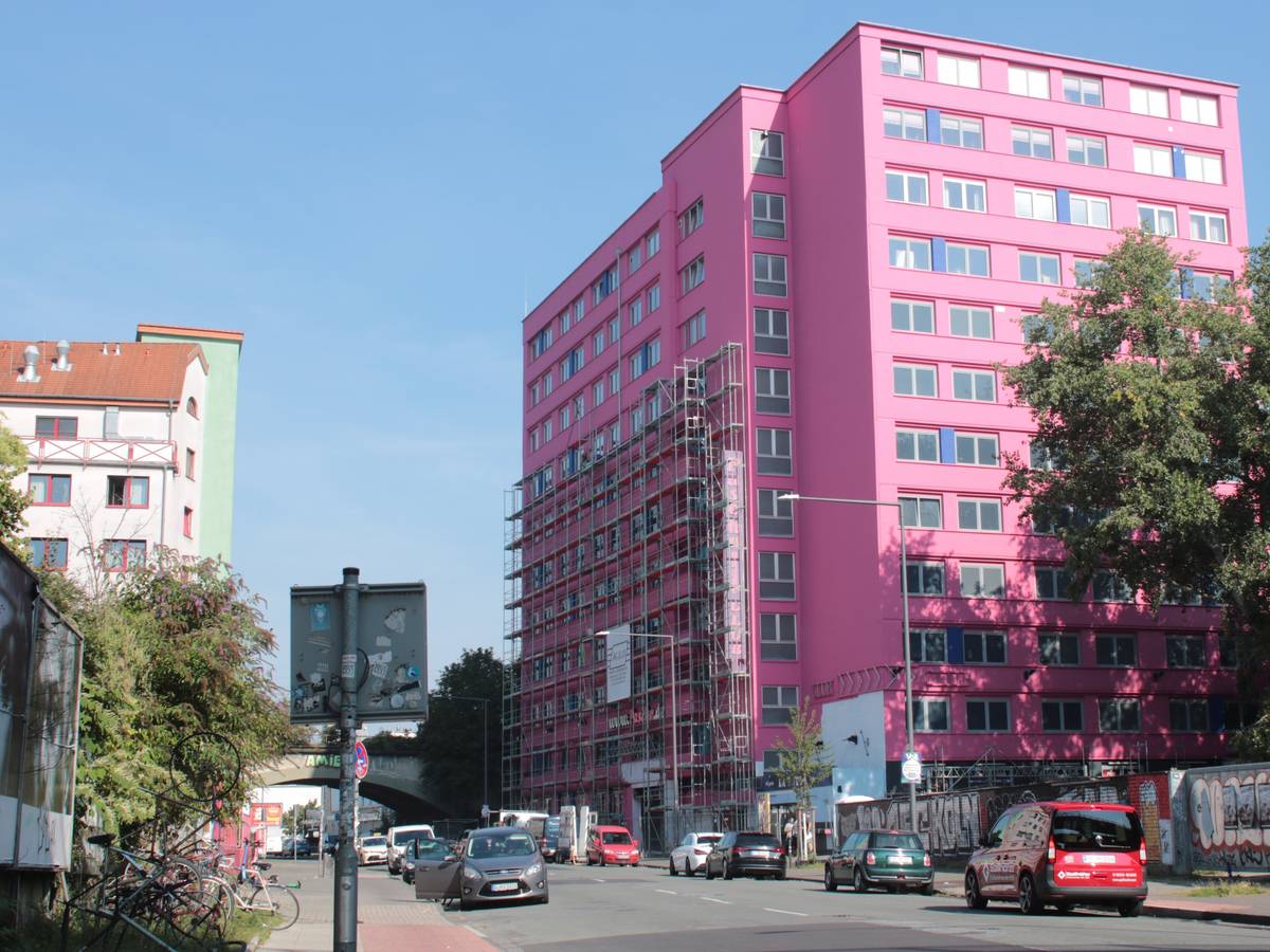 Das Gebäude des Pascha-Bordells wurde pink gestrichen.