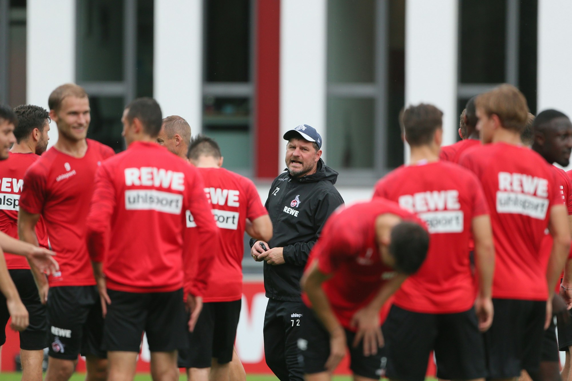 Steffen Baumgart im Abschlusstraining vor dem Freiburg-Spiel.