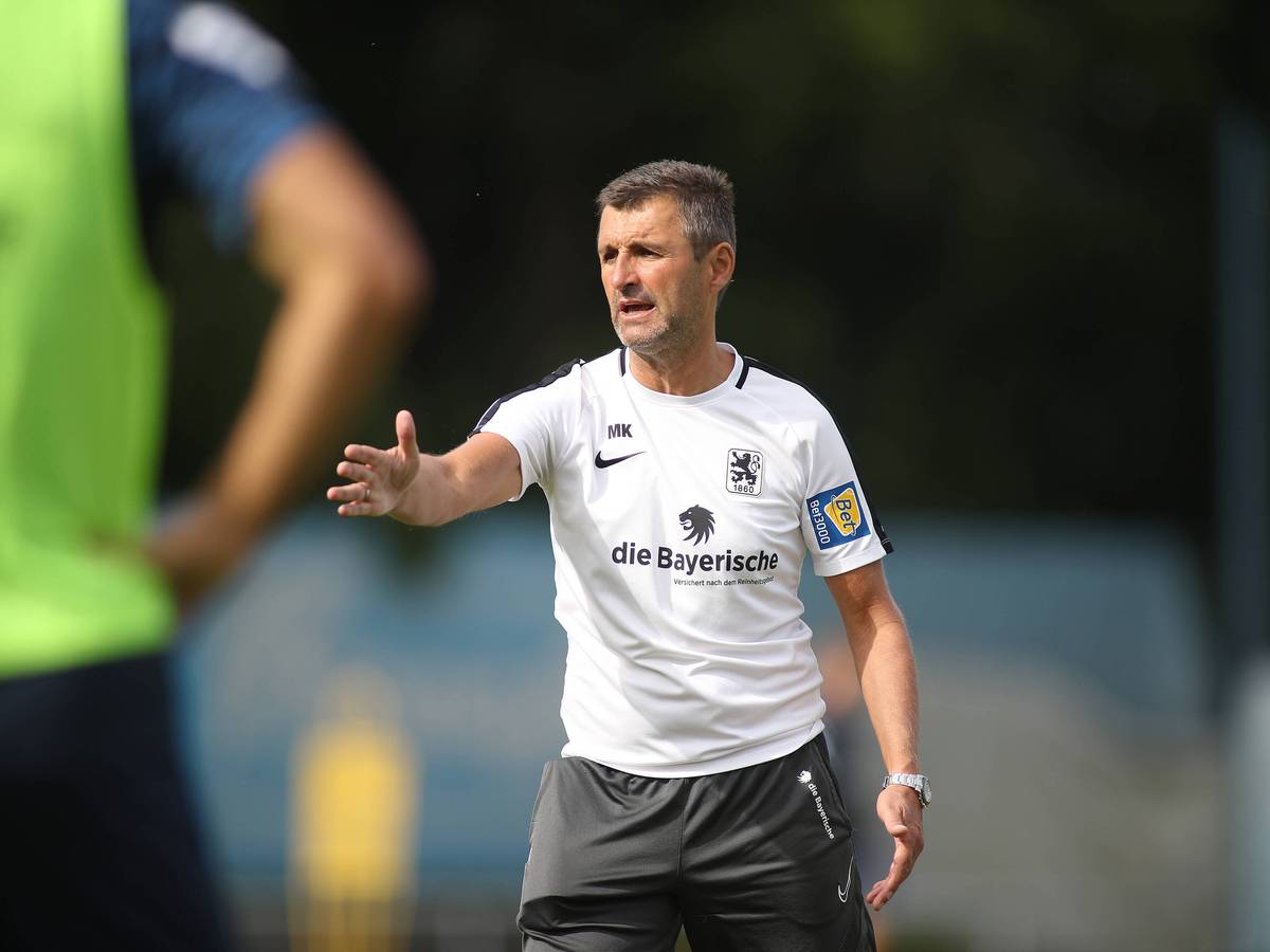 Trainer Michael Köllner (TSV 1860 München) darf am Sonntag nicht ins Stadion beim Hallescher FC.