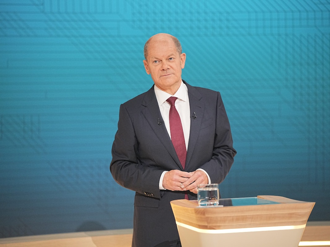 Kanzlerkandidat Olaf Scholz (SPD) beim zweiten TV-Triell gegen Armin Laschet (CDU) und Annalena Baerbock (Grüne): Der ansonsten so coole Politiker zeigte diesmal Nerven und wurde auch mal laut.