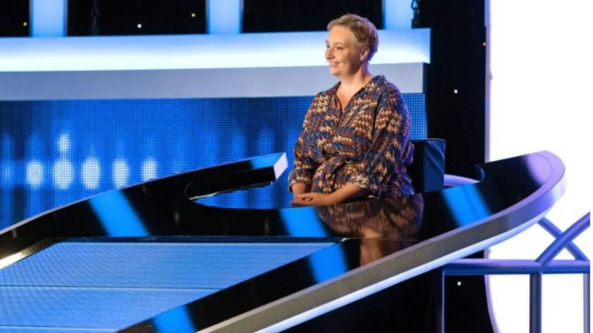 Bereits zu Schulzeiten begeisterte sich Adriane Rickel fürs Quizzen. Seit dem 13.9.21 ist sie die erste Jägerin in der ARD-Quizshow "Gefragt - Gejagt"