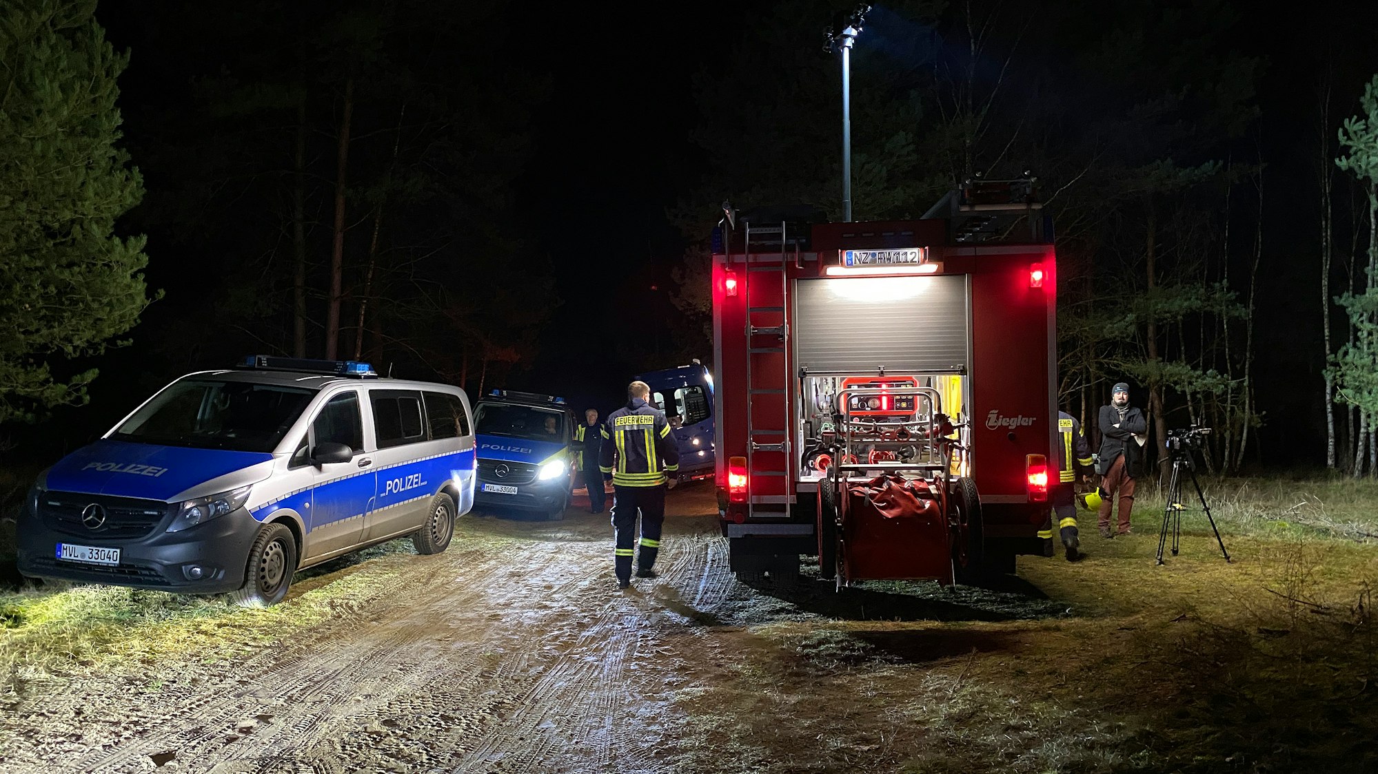 Für den Dreijährigen kam jede Hilfe der Rettungskräfte (hier ein Symbolfoto von 2020 in Neustrelitz) bereits zu spät.