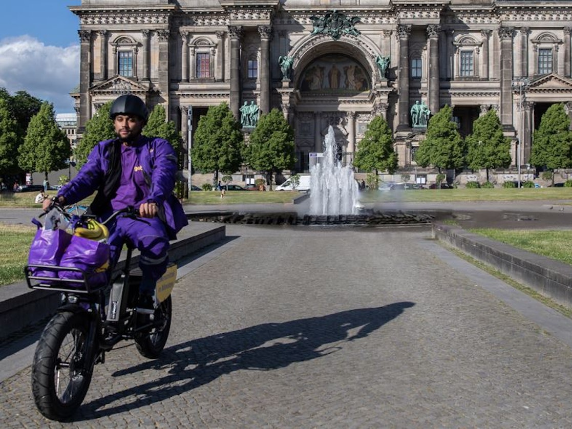 Fahrer des Lieferdienstes Getir in Berlin. Foto von der dpa, honorarfrei