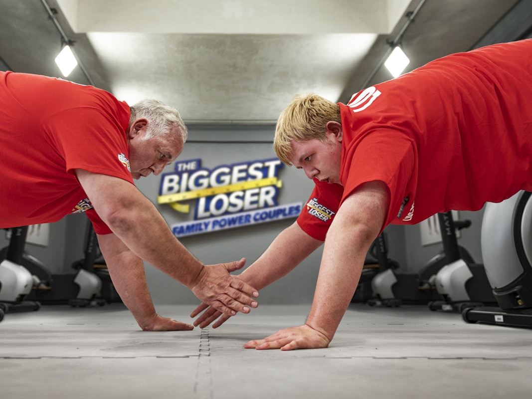 Die Kandidaten Manni und Lukas (r.) in der Sat.1-Show „The Biggest Loser - Family Power Couples“.