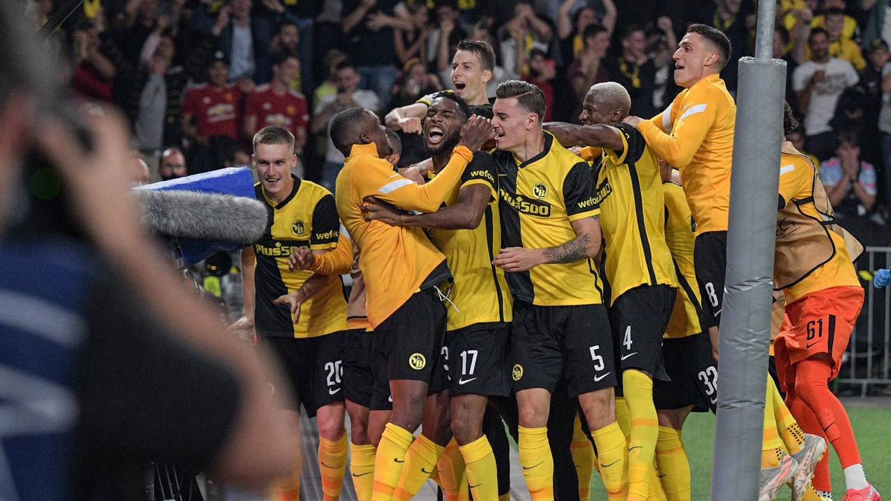 Großer Jubel nach dem Sieg gegen Manchester United bei Young Boys Bern