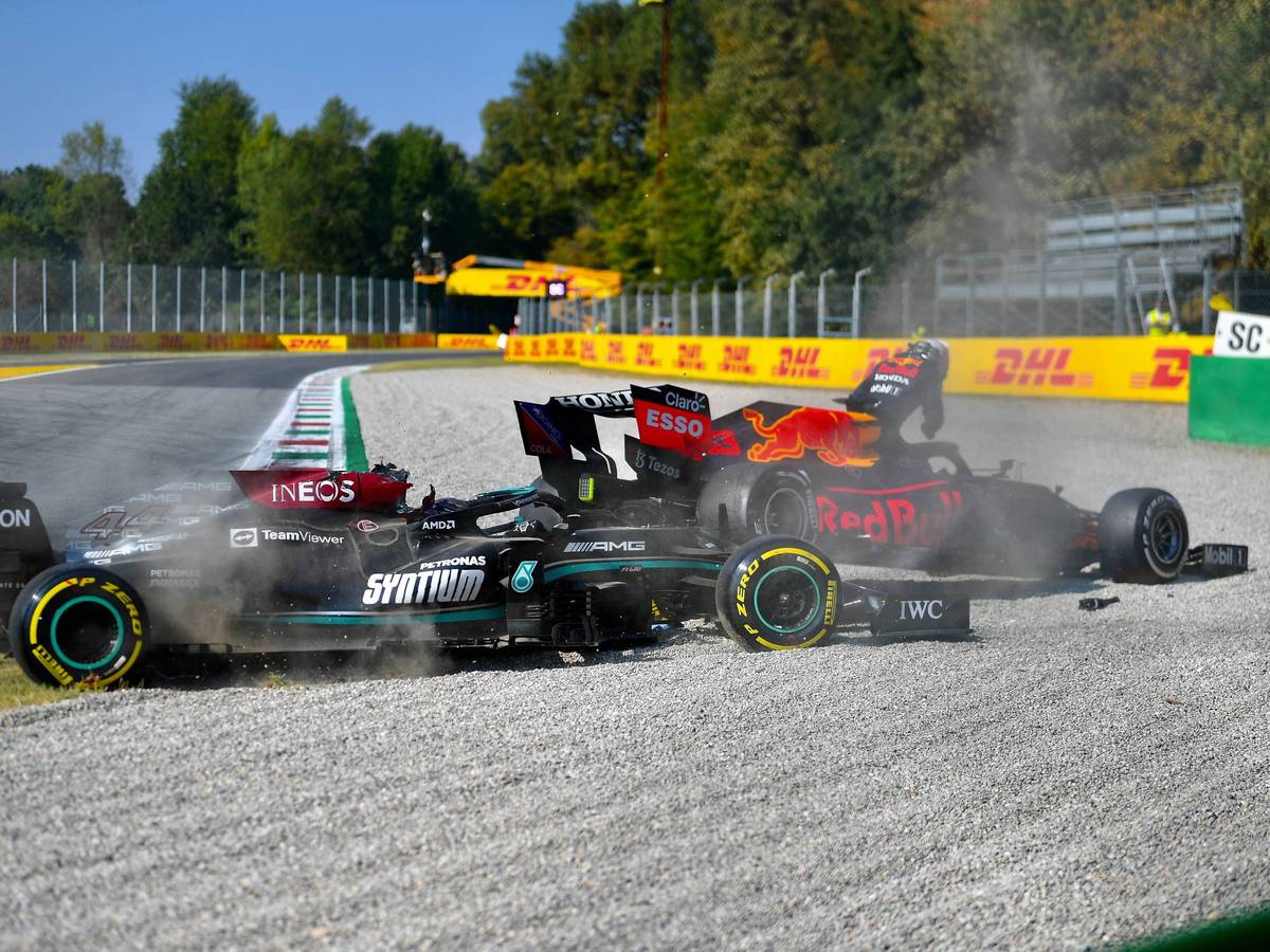 Lewis Hamilton und Max Verstappen sind nach einem Unfall in Monza beide ausgeschieden.