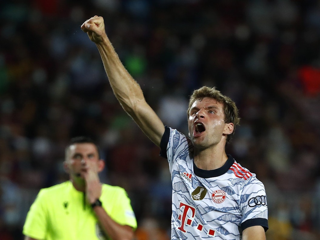 Thomas Müller reckt seine Sieger-Faust in die Höhe nach seinem Tor zum 1:0.