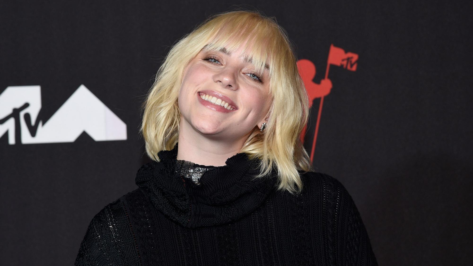 Billie Eilish kommt bei den MTV Video Music Awards (12. Dezemver 2021) im Barclays Center an.