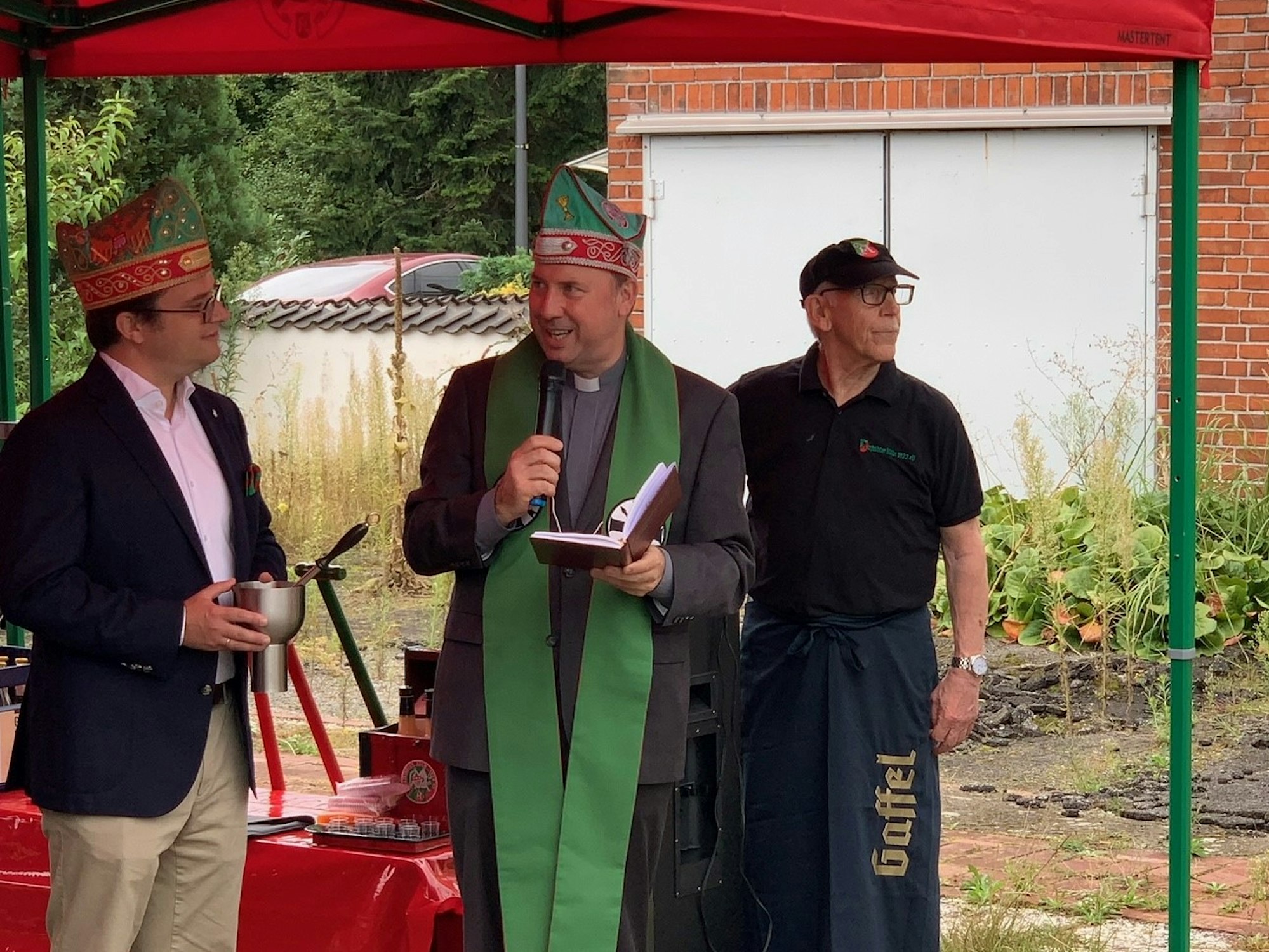 Monsignore Kleine segnete die Altstädter am 15. September in Fühlingen.