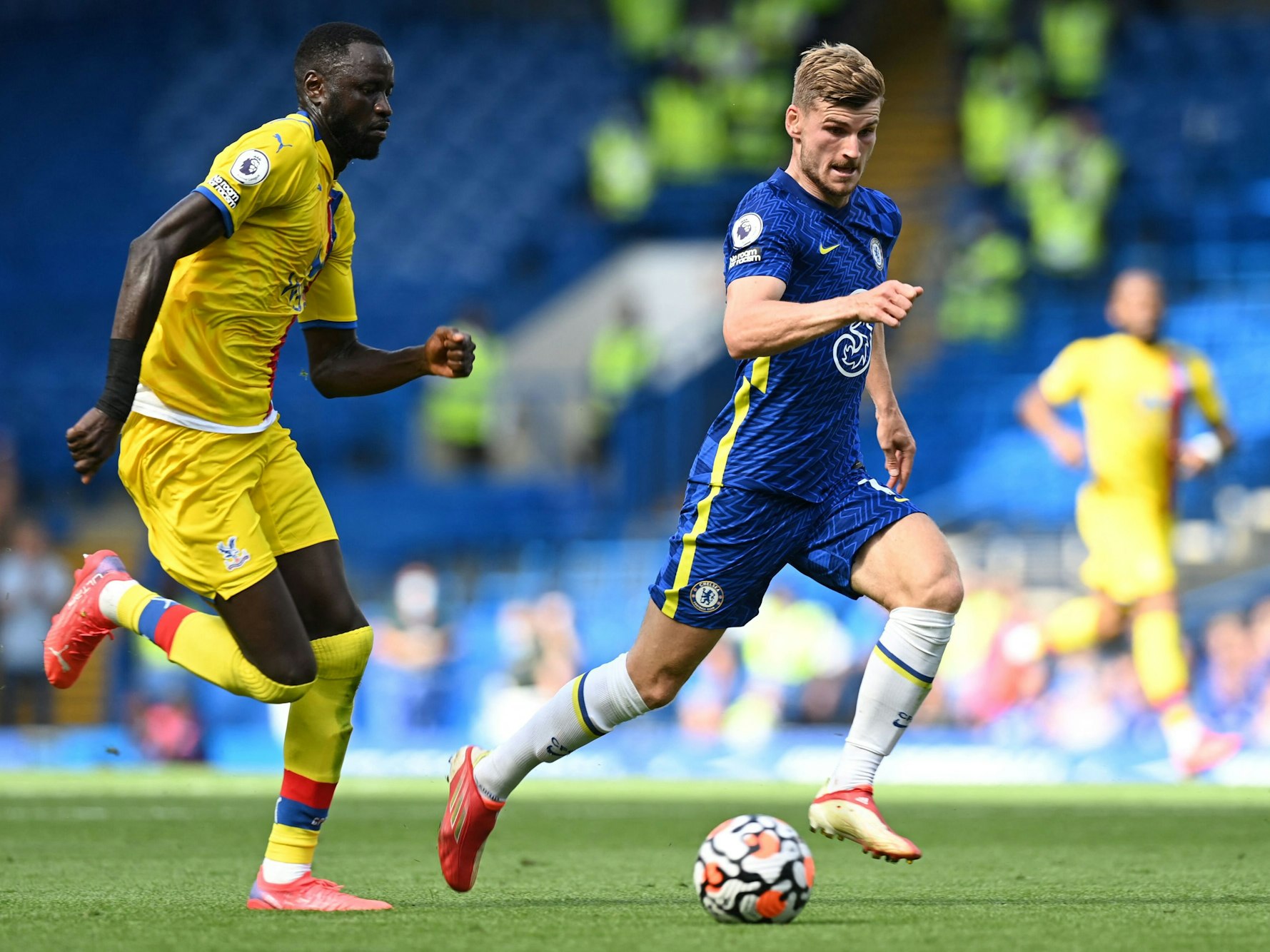 Timo Werner in der Premier League im Laufduell