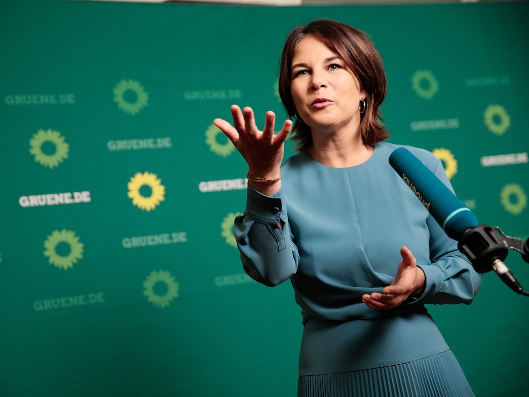 Kanzlerkandidatin Annalena Baerbock (Bündnis90/Die Grünen), am 16. September 2021 bei einer Pressekonferenz in Berlin, fordert die Bundesregierung zu einer Intervention in Moskau auf, damit die Gaspreise nicht noch weiter steigen.